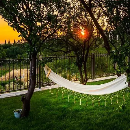 Sleeps 11 Pool Wifi Zastolje