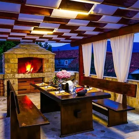 Sleeps 11 Pool Wifi