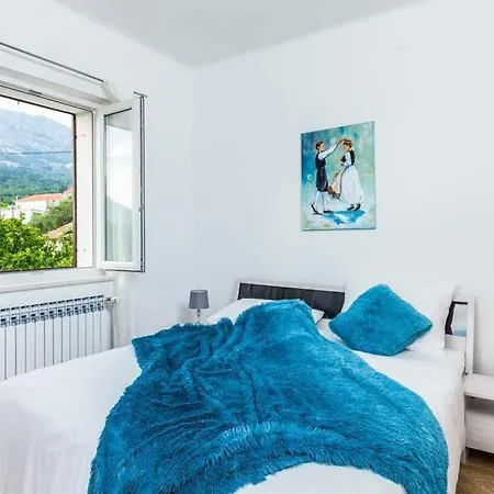 Sleeps 11 Pool Wifi * Zastolje